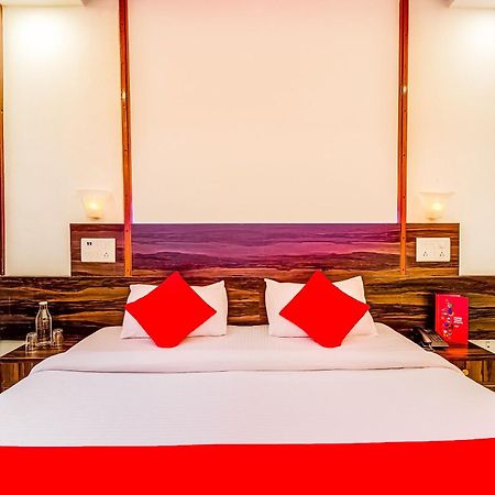 Super Collection O Panchratna Hotel Панвел Екстериор снимка
