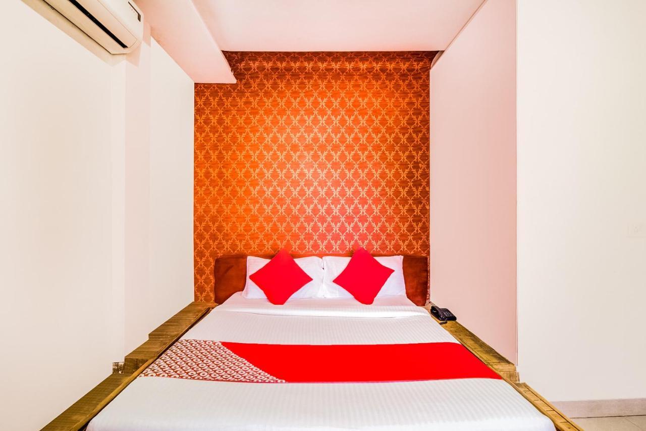 Super Collection O Panchratna Hotel Панвел Екстериор снимка