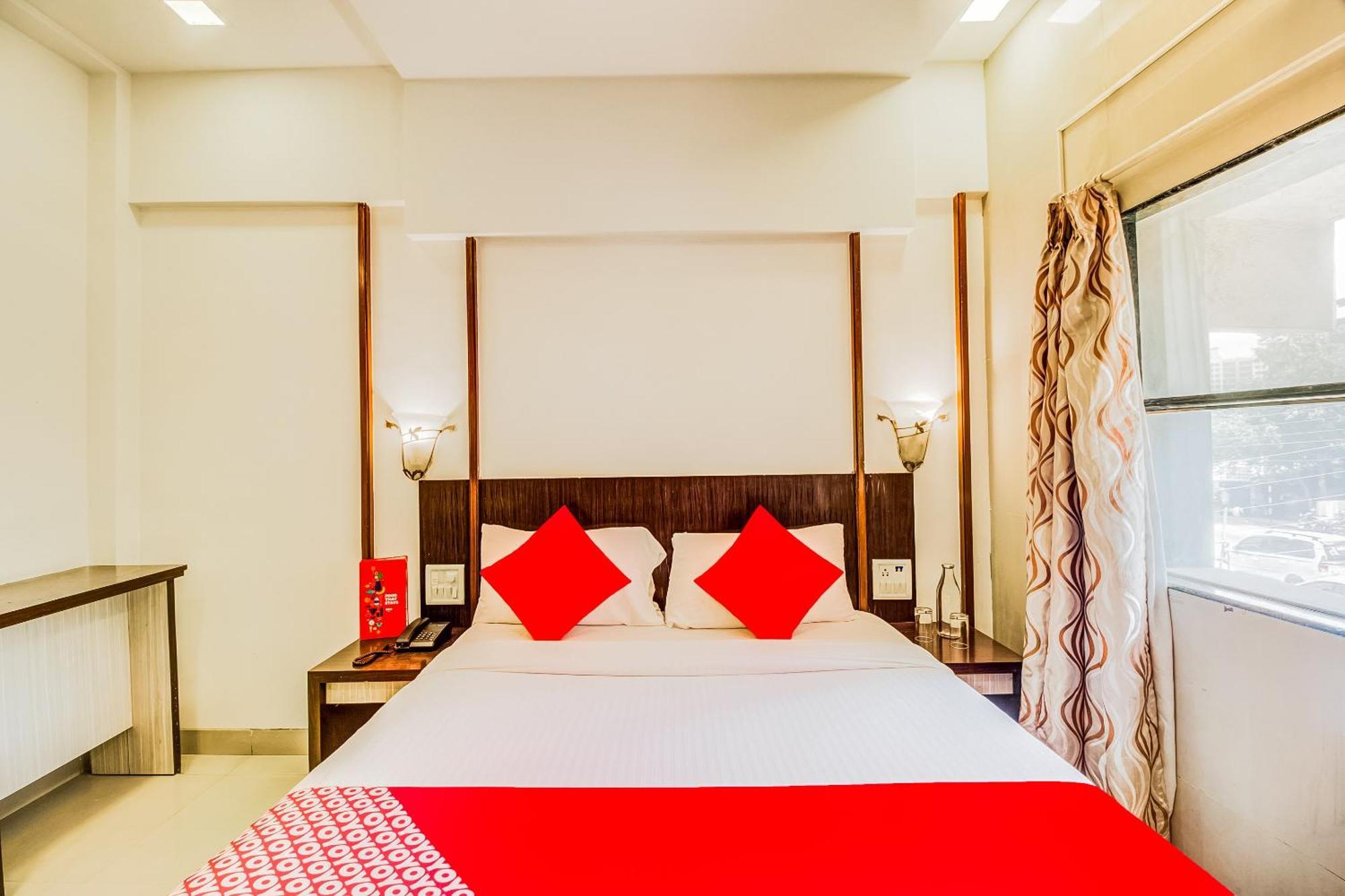 Super Collection O Panchratna Hotel Панвел Екстериор снимка