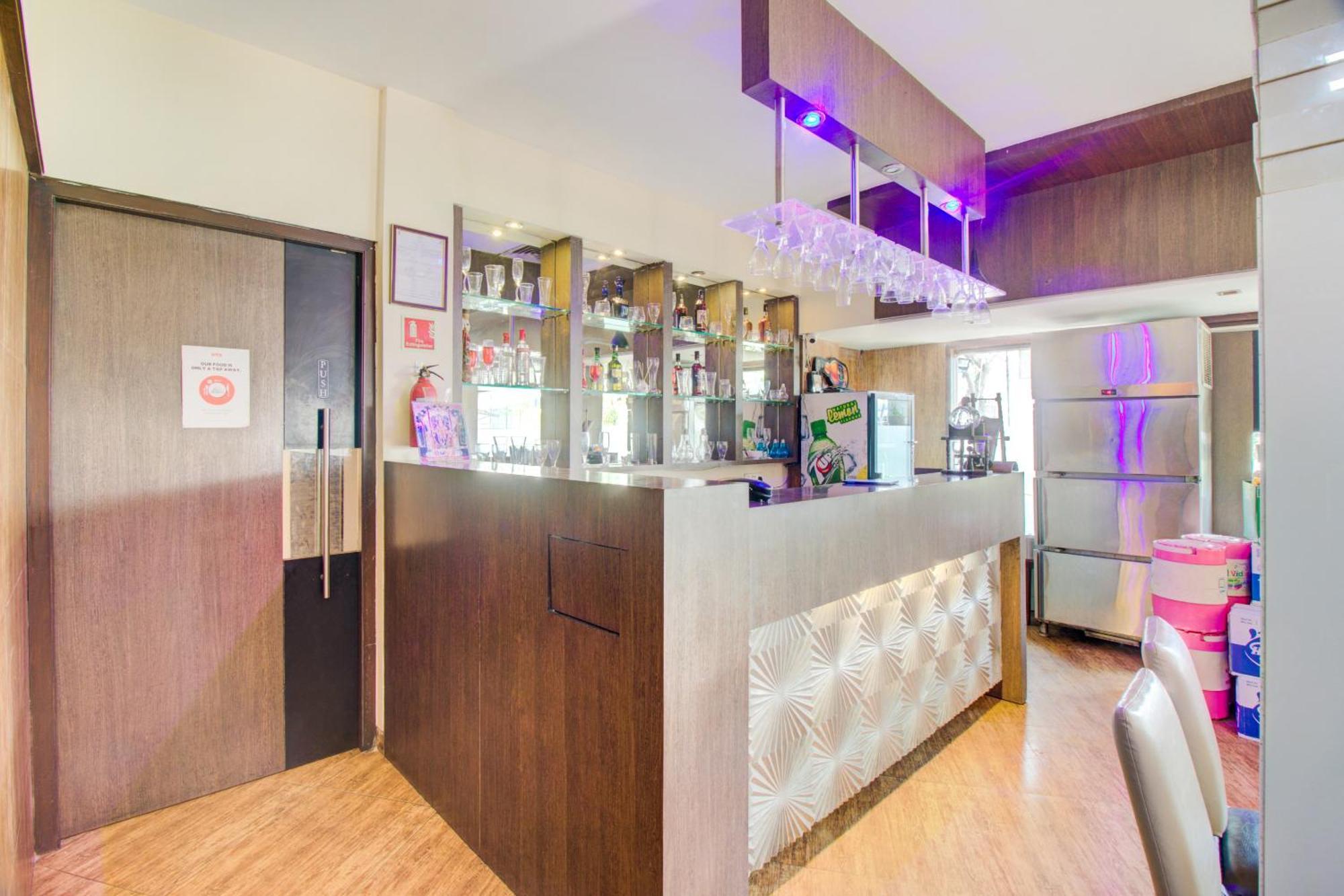 Super Collection O Panchratna Hotel Панвел Екстериор снимка