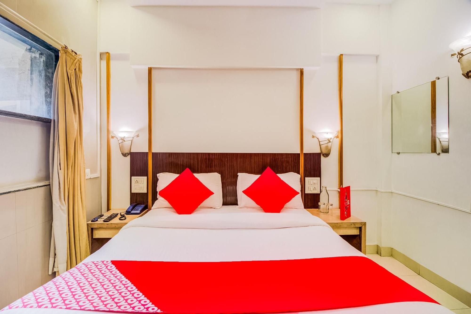 Super Collection O Panchratna Hotel Панвел Екстериор снимка